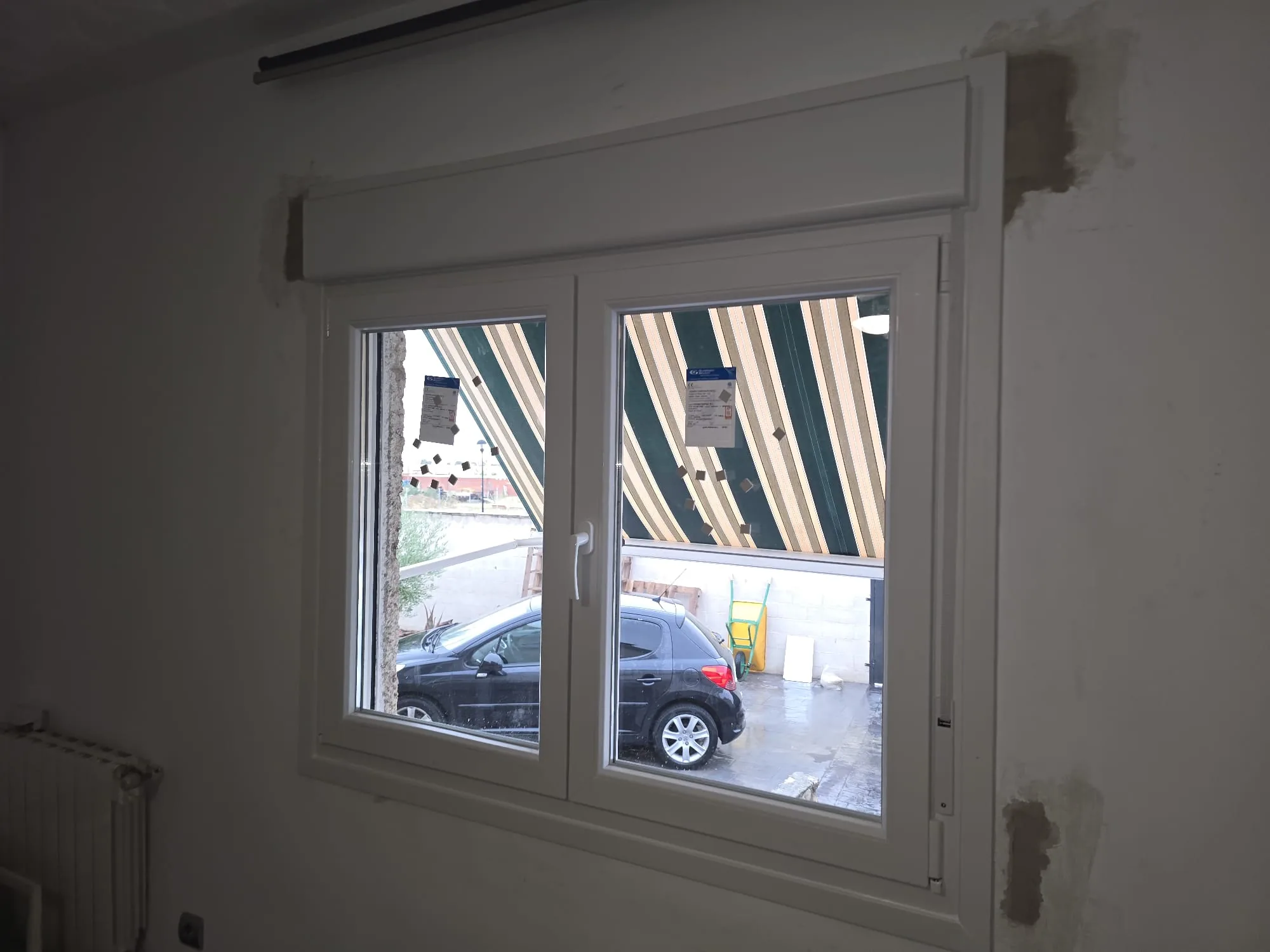 Instalación de ventanas de PVC y aluminio de alta eficiencia térmica - ven 12